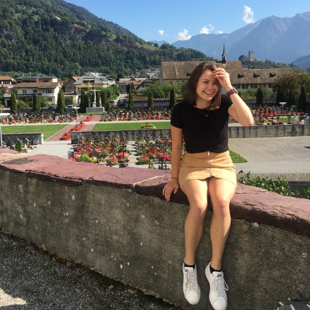 Meet your Posher, Mikaela